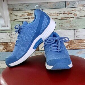 OrthoFeet Cushioned Support Sneakers - style Coral - 9M